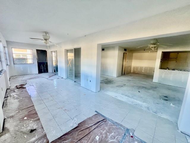 TB8455917 Property Photo