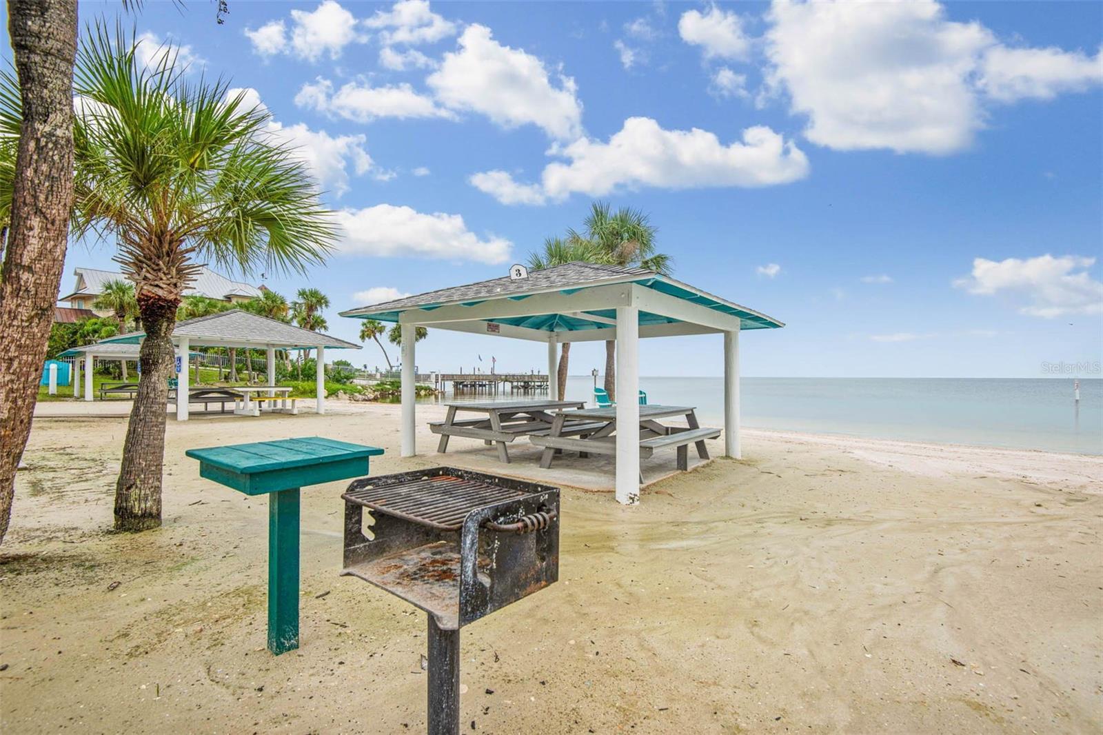 TB8455917 Property Photo