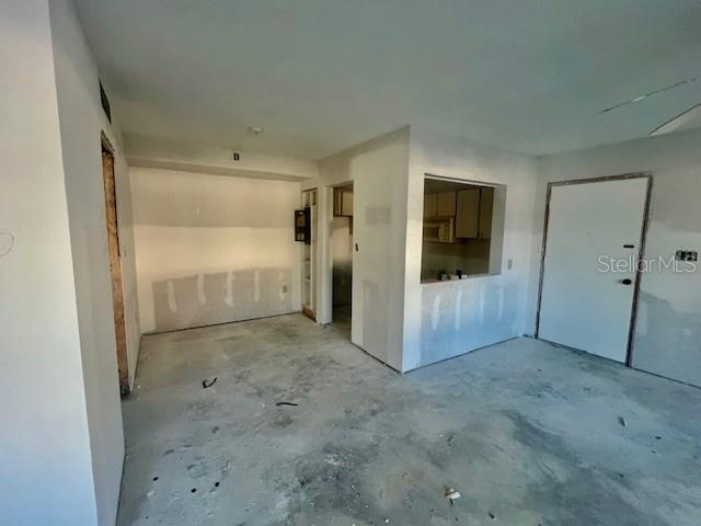 TB8455917 Property Photo