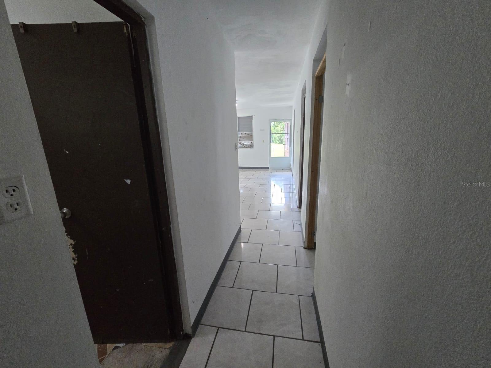 PR9117947 Property Photo