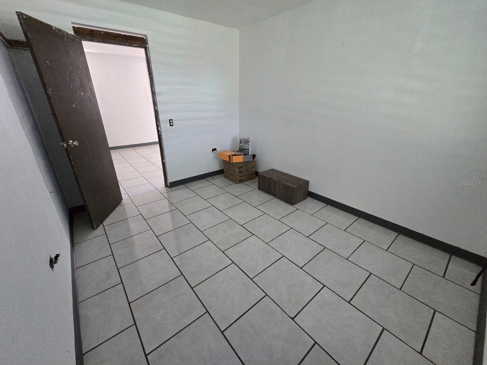 PR9117947 Property Photo