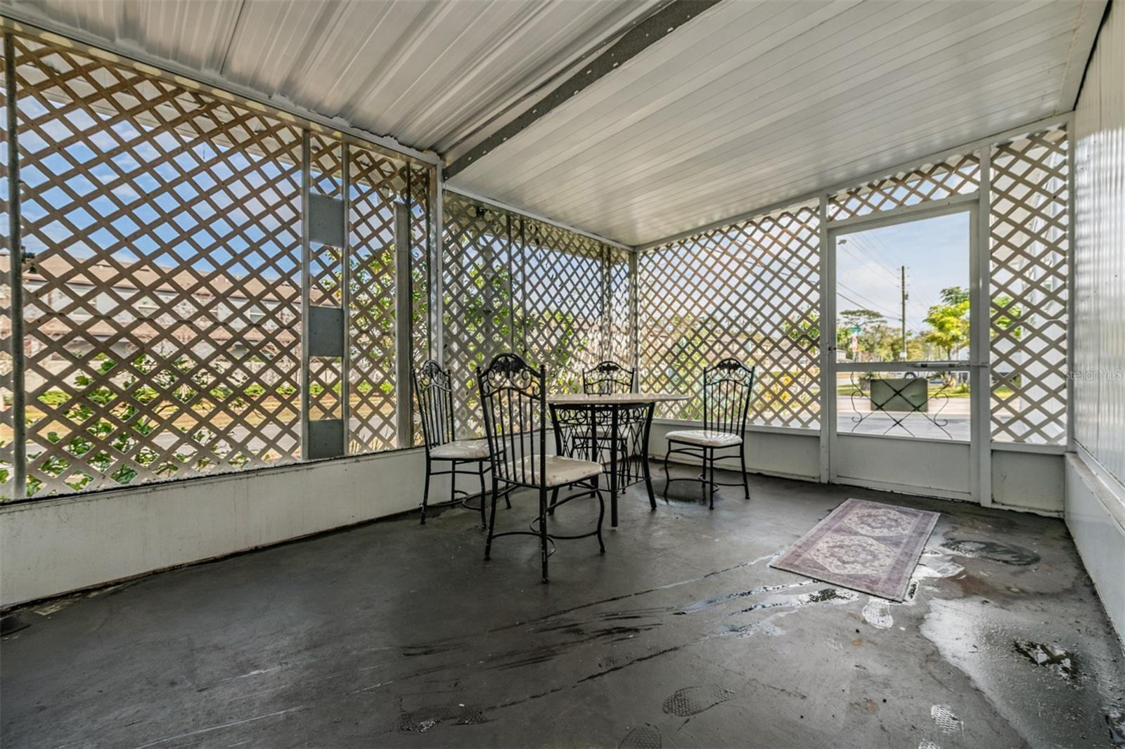 TB8455954 Property Photo