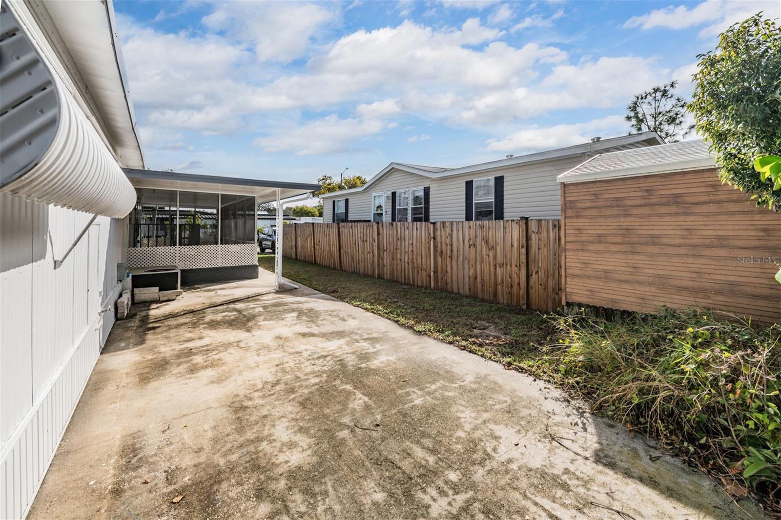 TB8455954 Property Photo