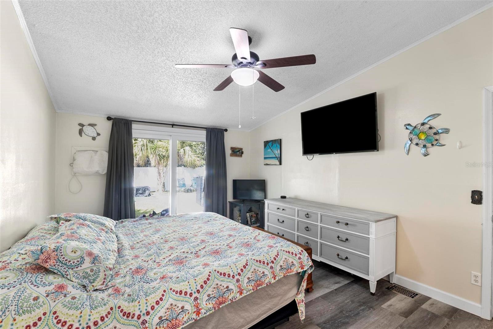 1858 PINE TREE, EDGEWATER, FL, 32141