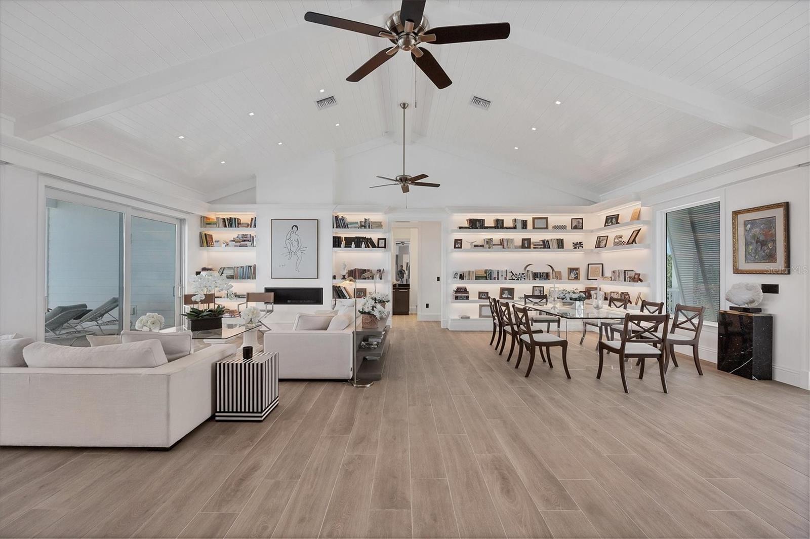 D6145179 Property Photo