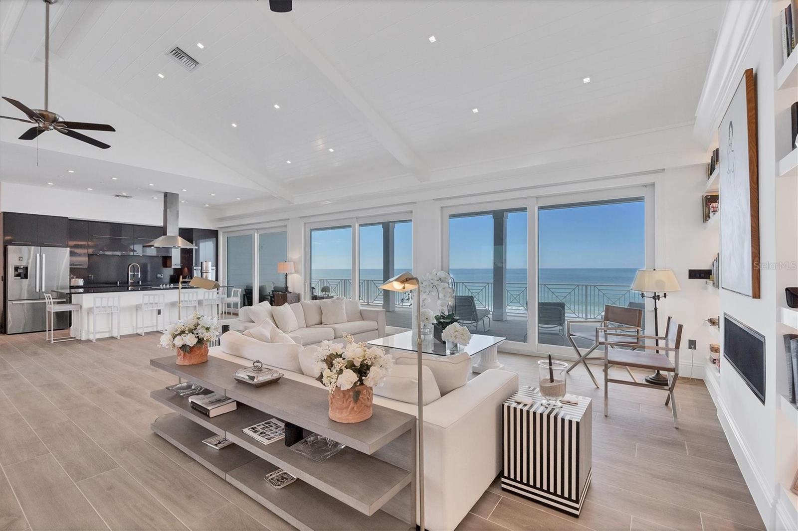 D6145179 Property Photo