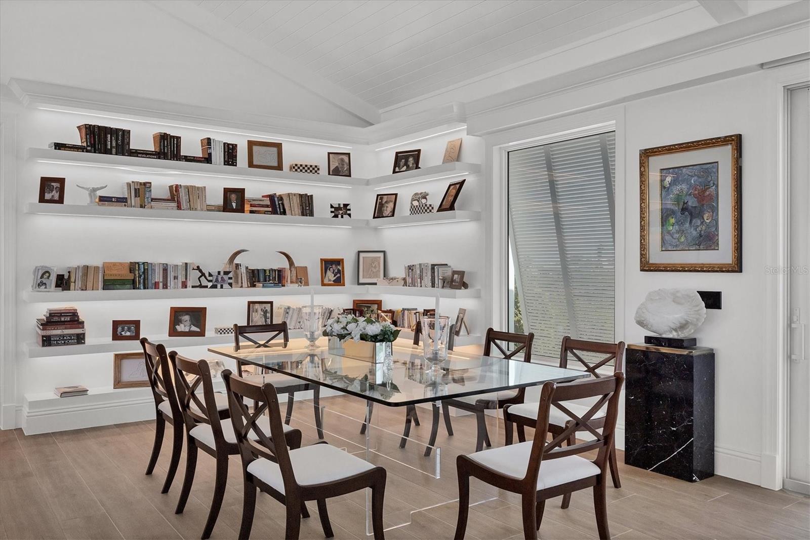 D6145179 Property Photo