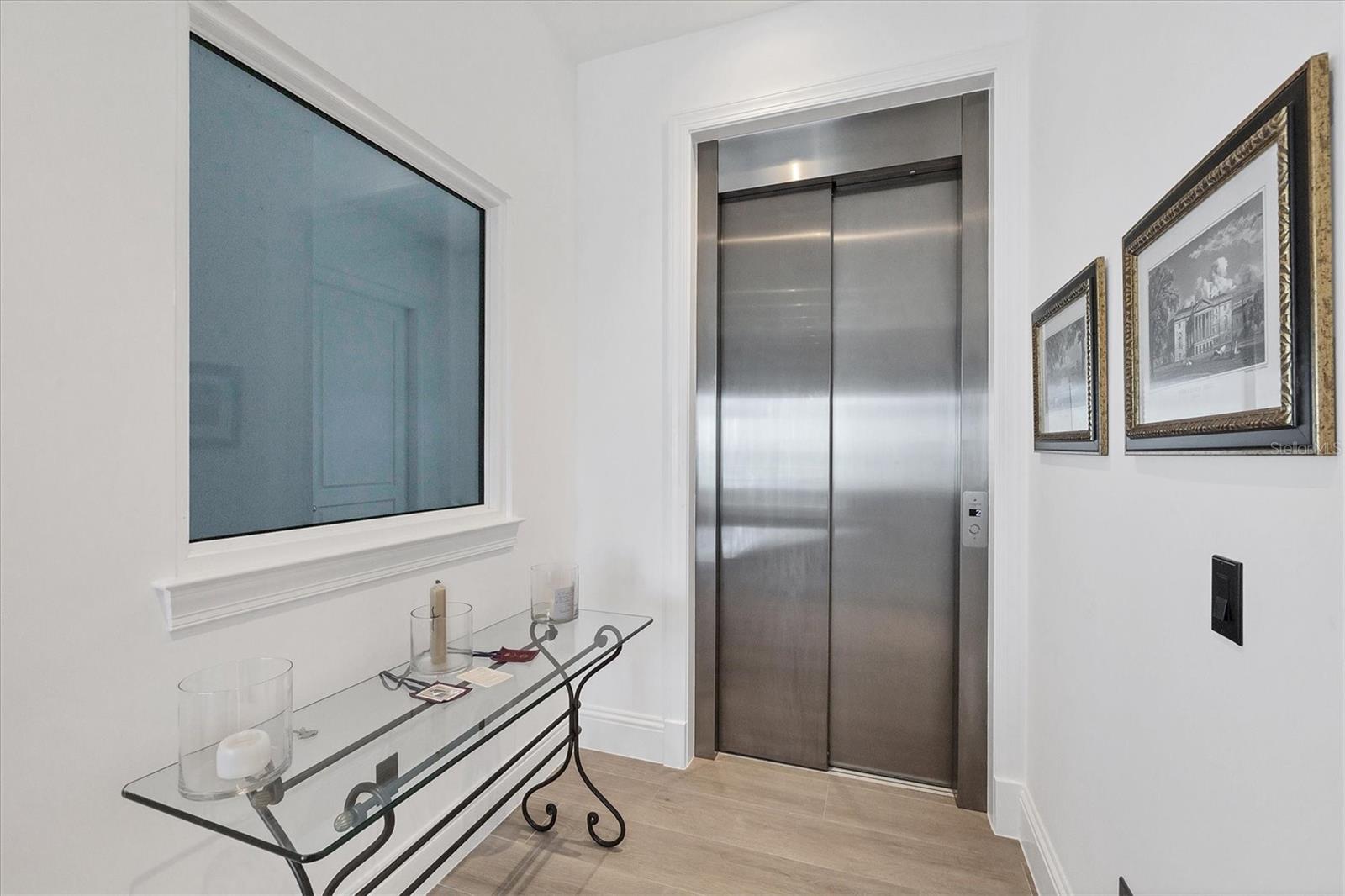 D6145179 Property Photo