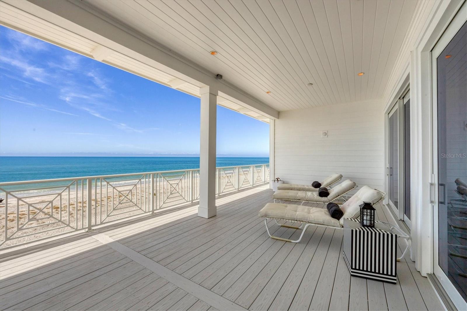 D6145179 Property Photo