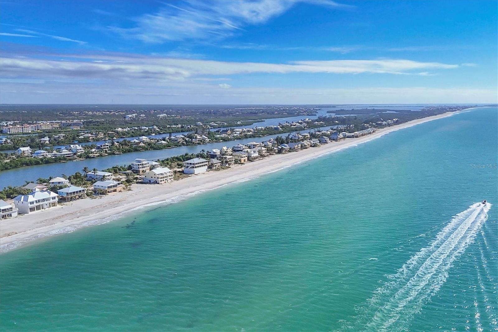 D6145179 Property Photo