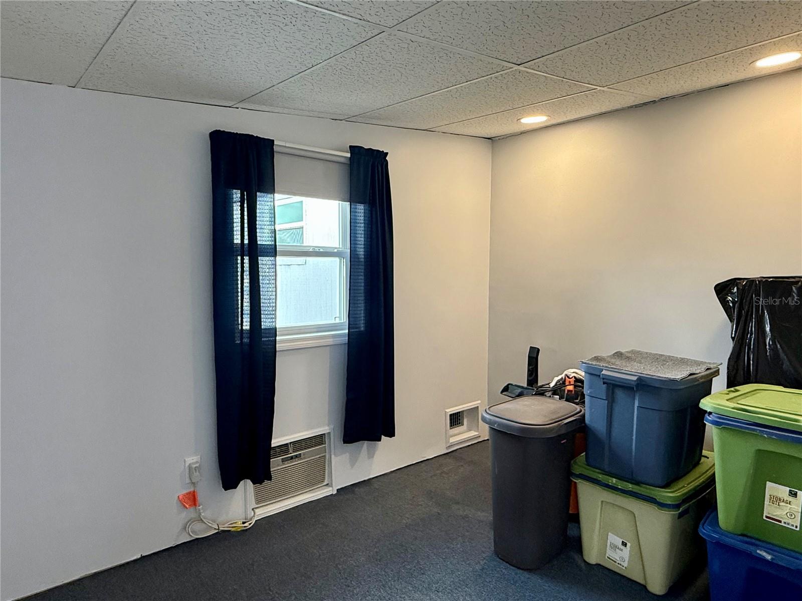 TB8456002 Property Photo