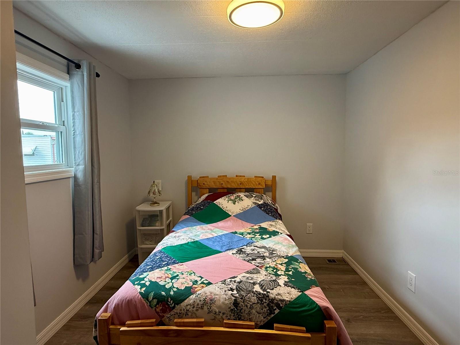 TB8456002 Property Photo