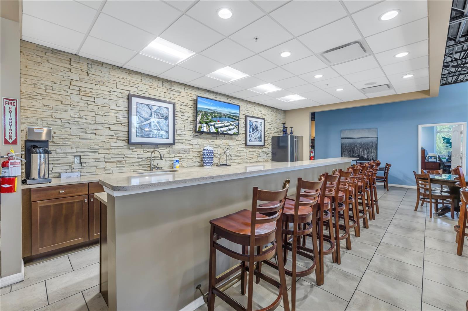 TB8456006 Property Photo