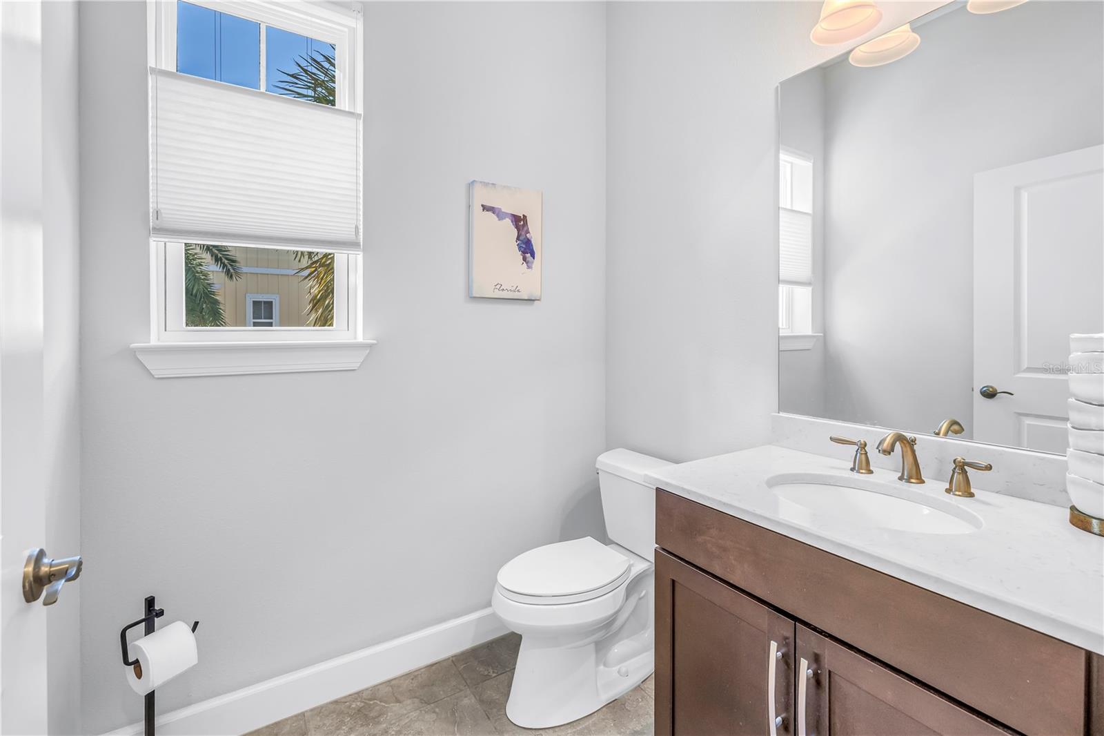 TB8456006 Property Photo