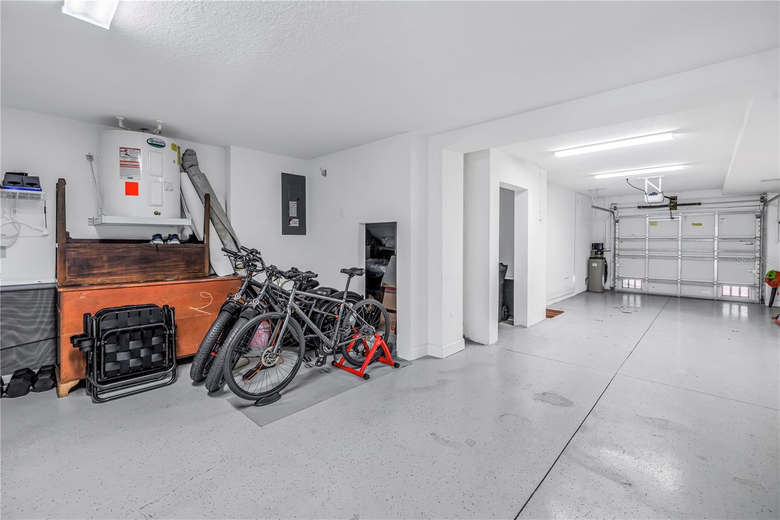 TB8456006 Property Photo