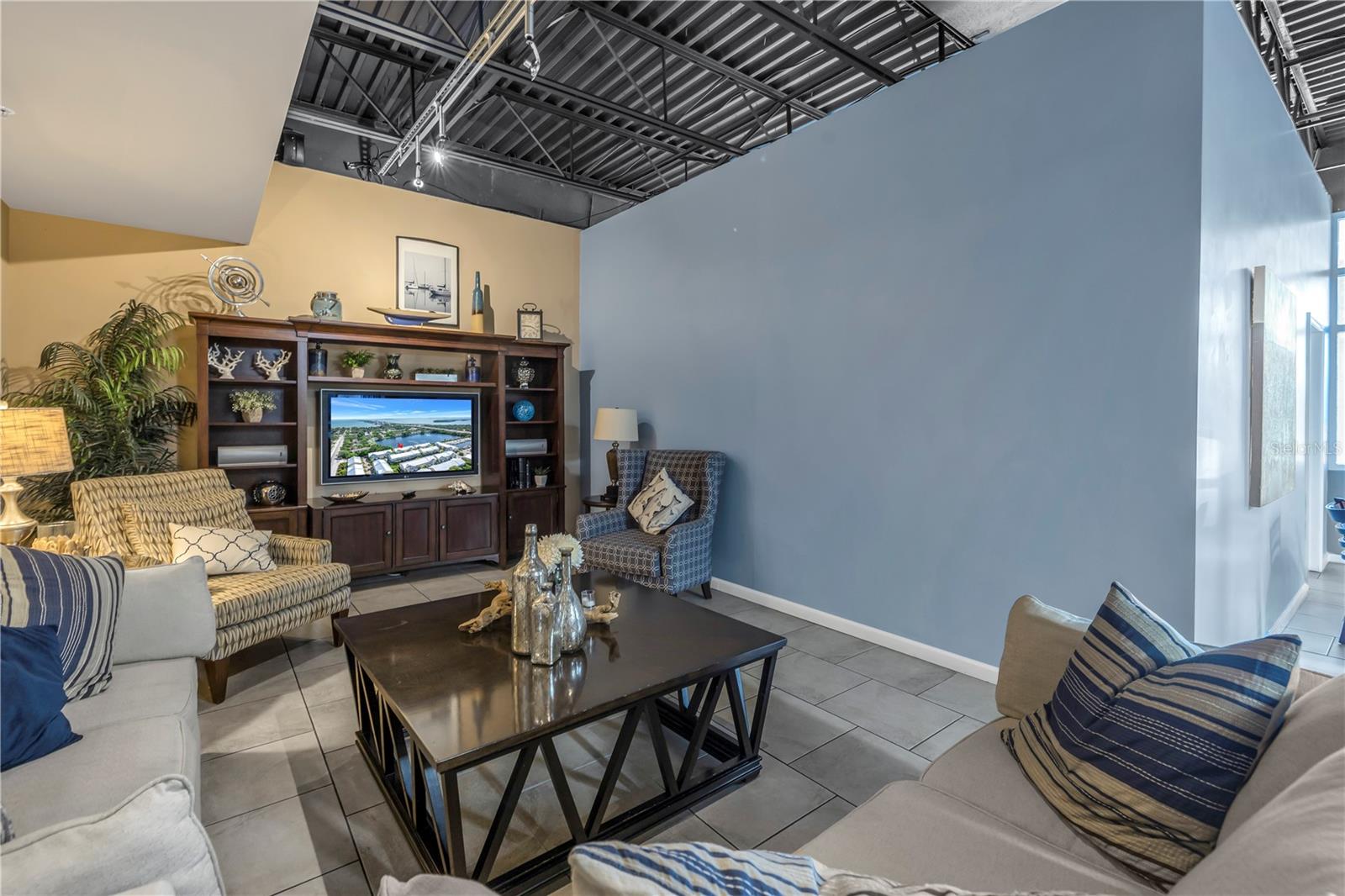 TB8456006 Property Photo