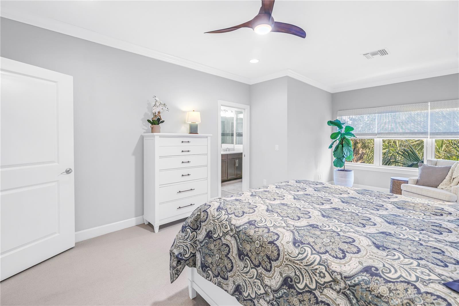 TB8456006 Property Photo