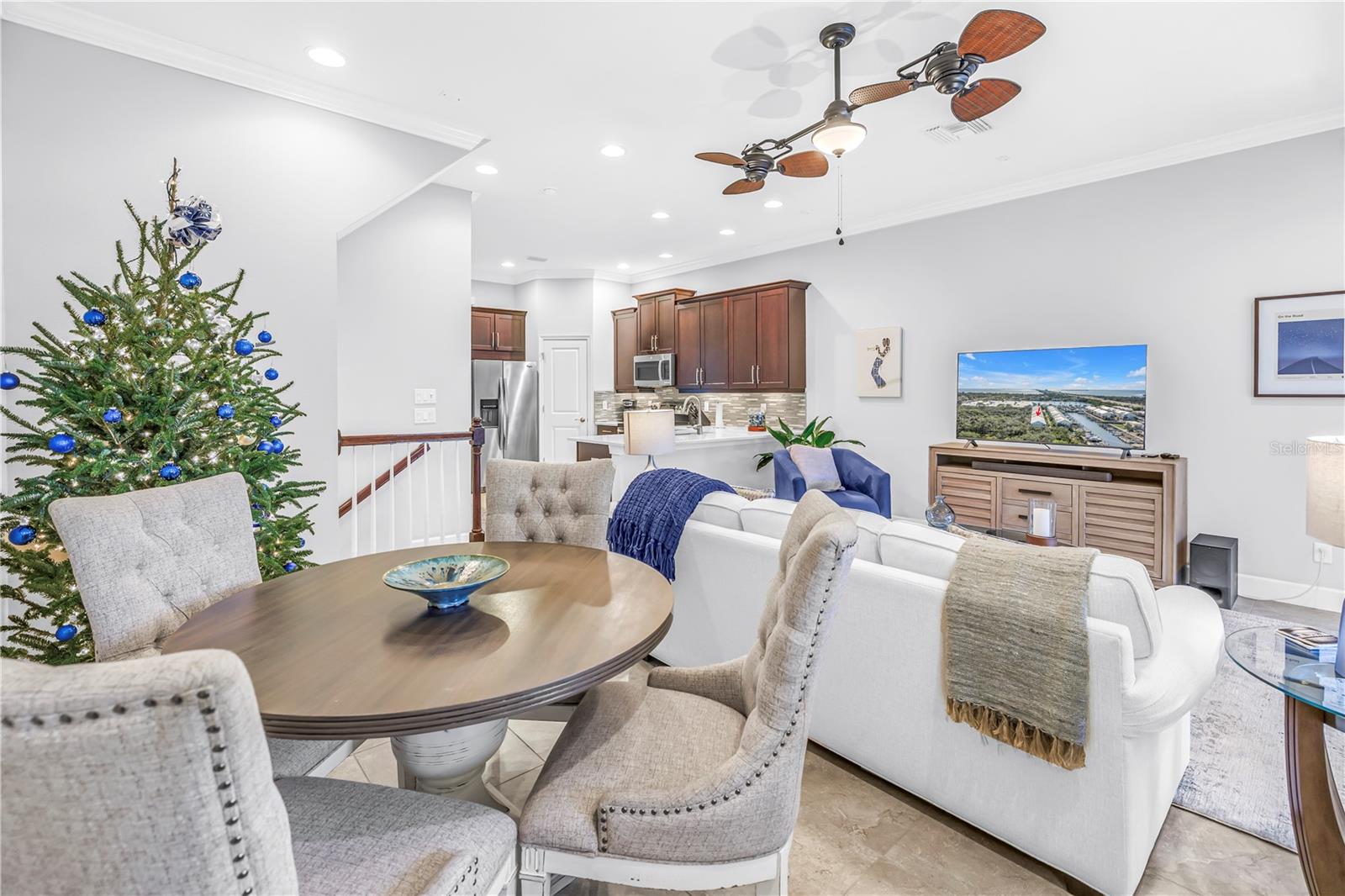 TB8456006 Property Photo