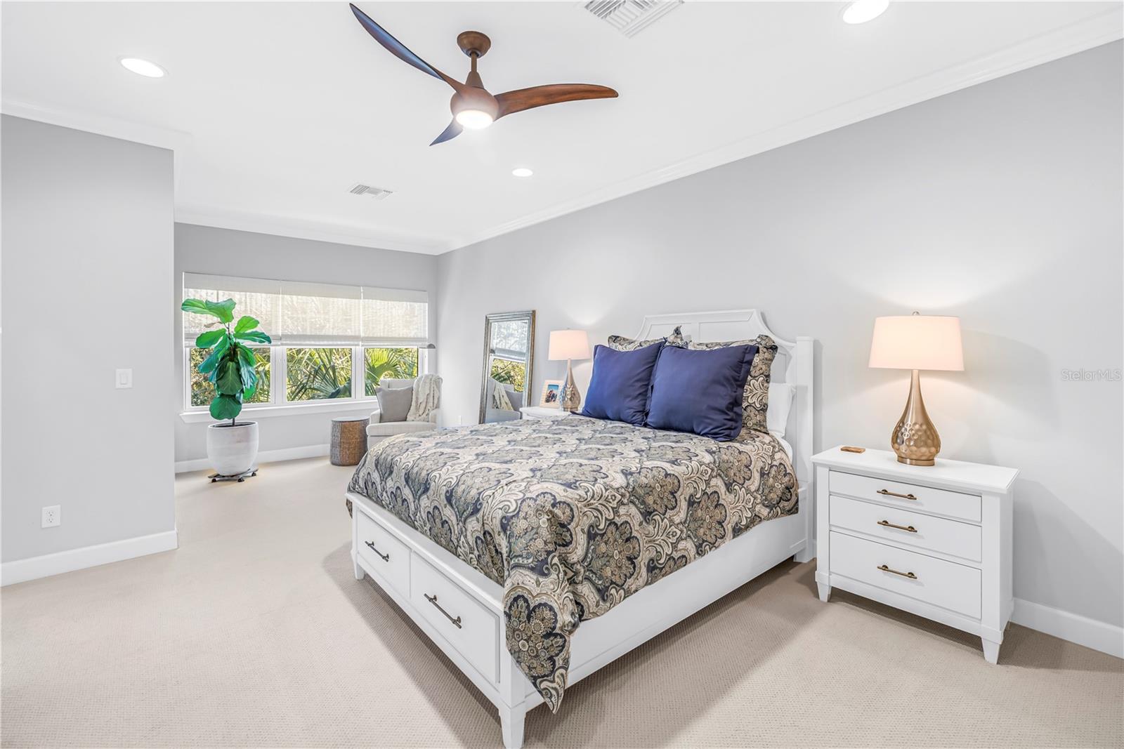 TB8456006 Property Photo