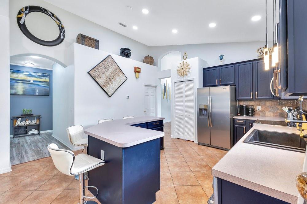 O6367033 Property Photo