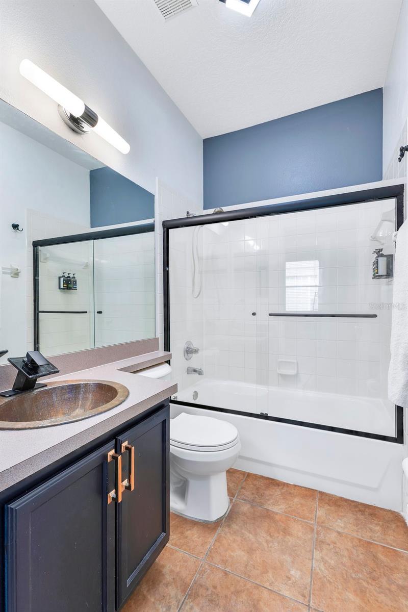 O6367033 Property Photo