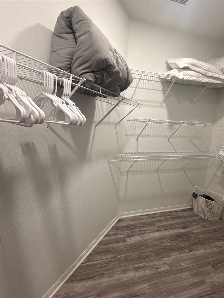 O6367033 Property Photo