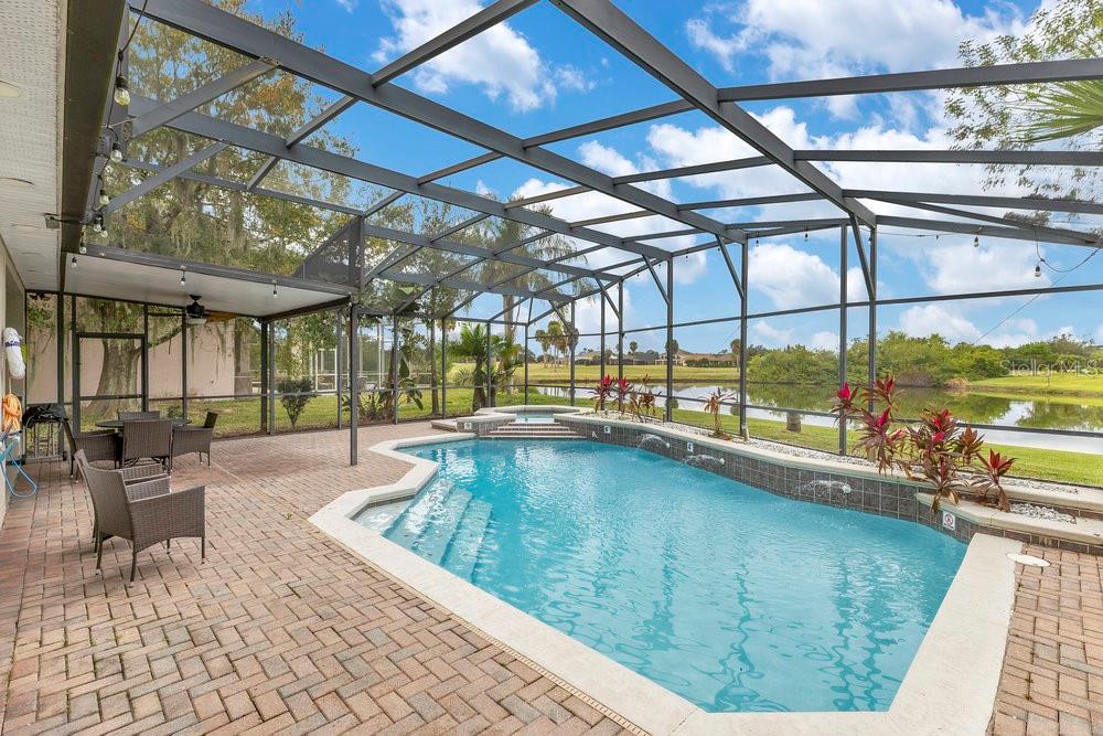 O6367033 Property Photo