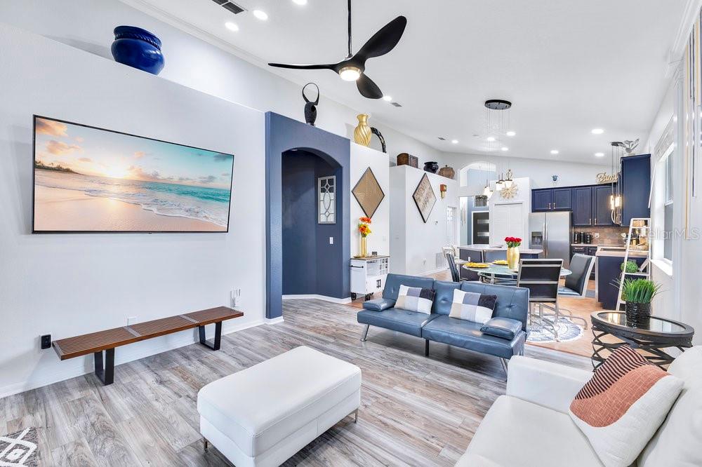 O6367033 Property Photo