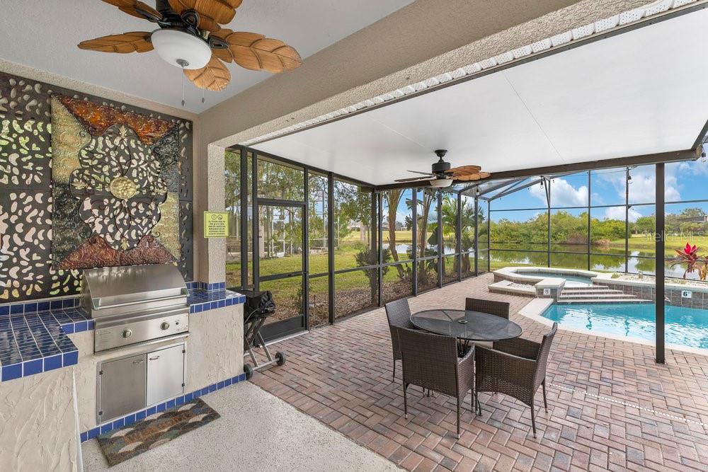 O6367033 Property Photo