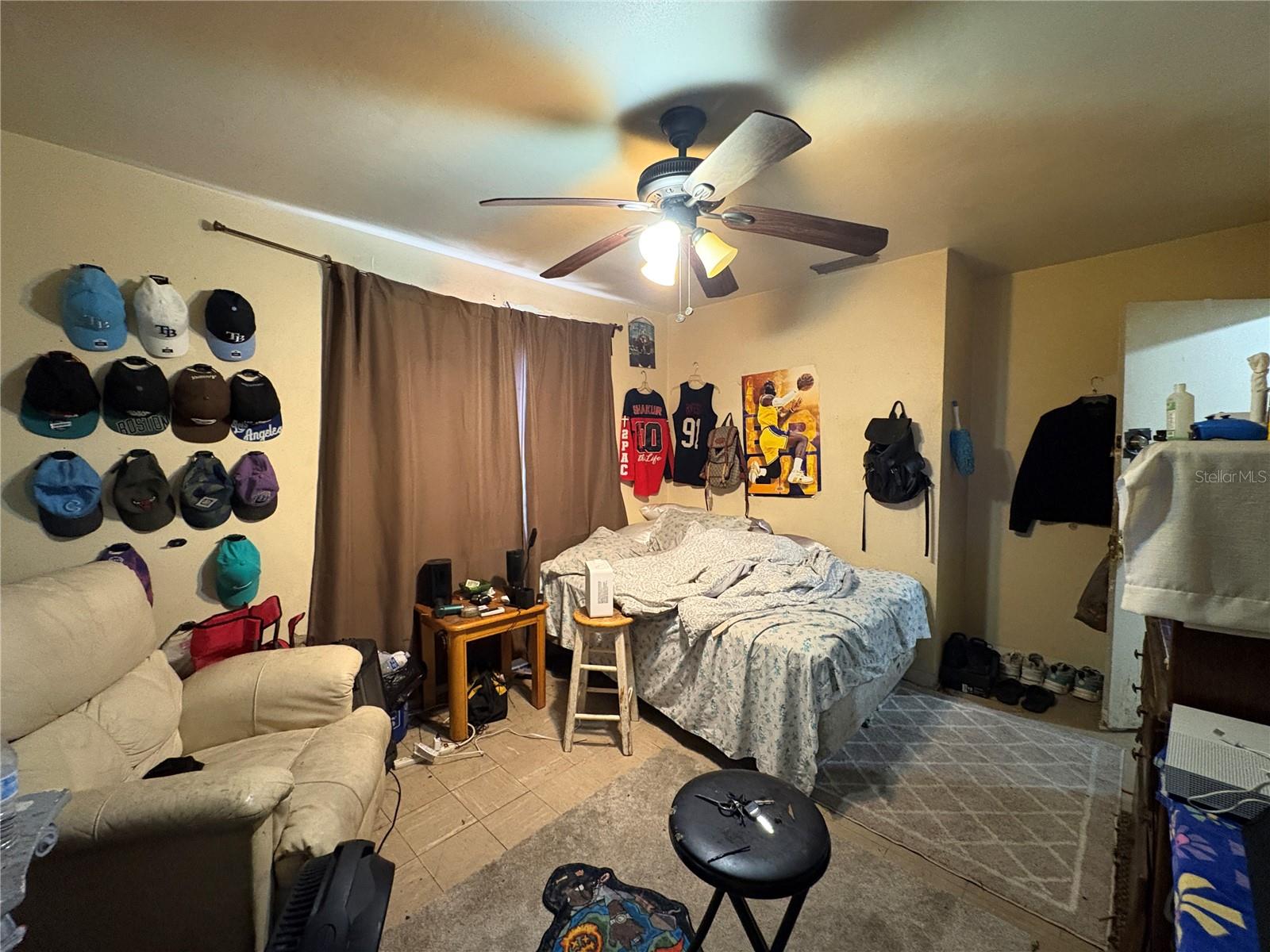 TB8456033 Property Photo