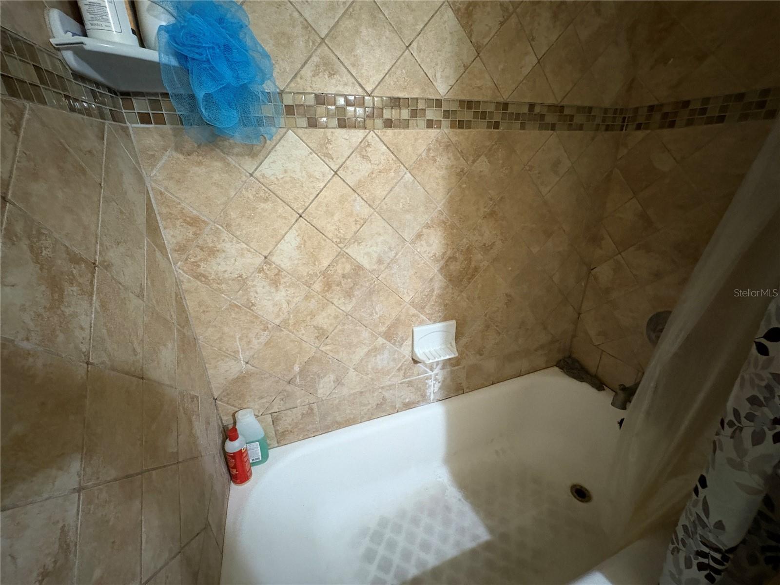 TB8456033 Property Photo