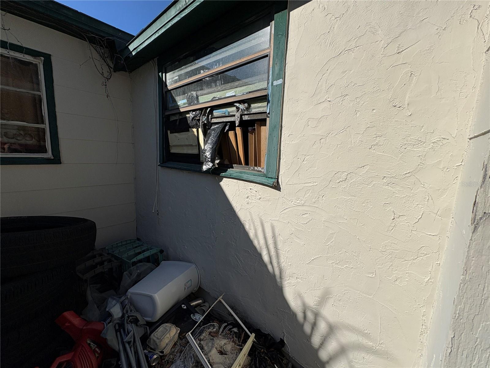 TB8456033 Property Photo