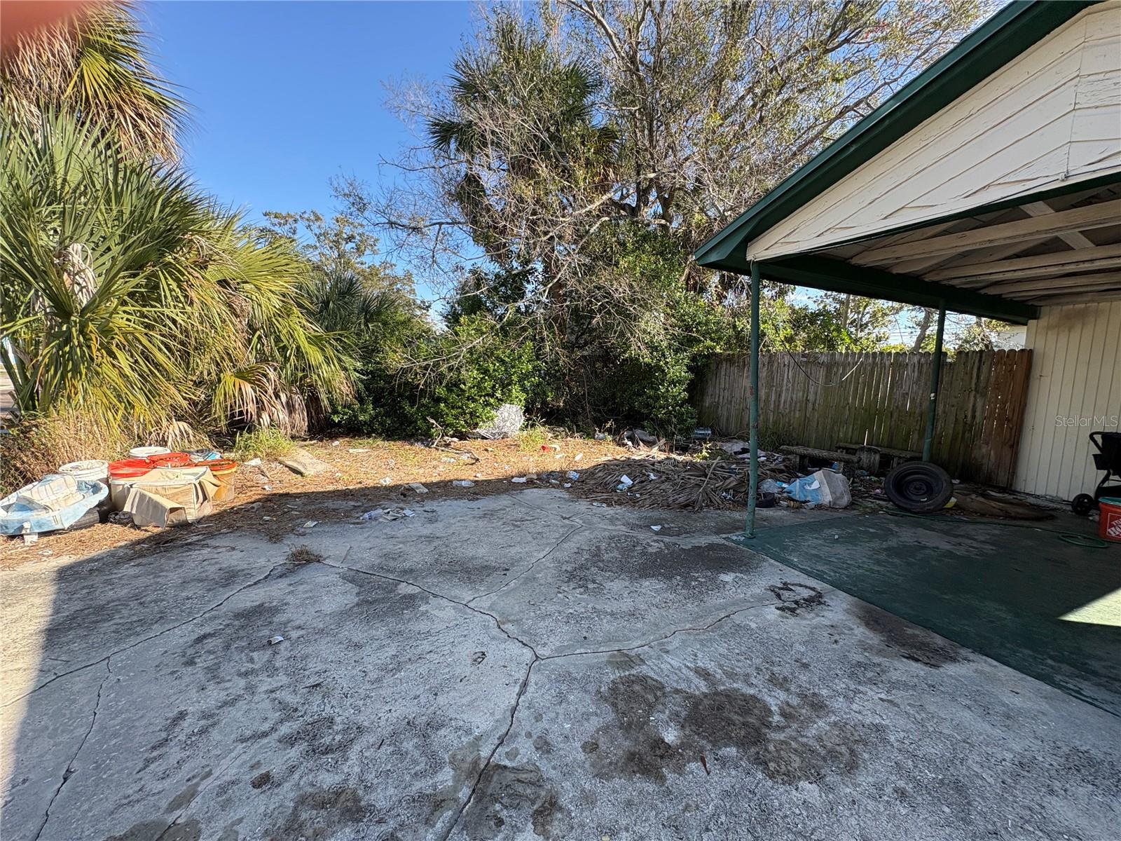 TB8456033 Property Photo