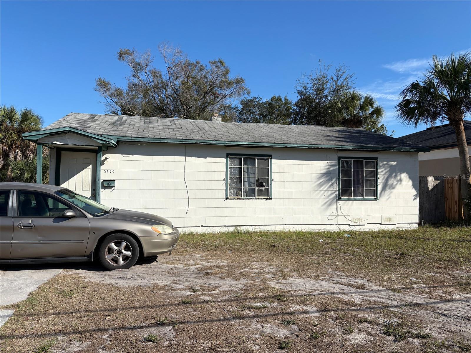 TB8456033 Property Photo