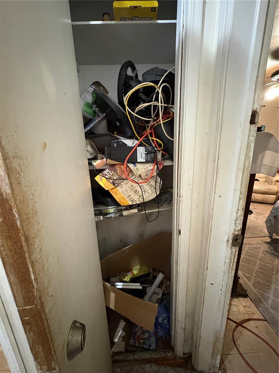 TB8456033 Property Photo