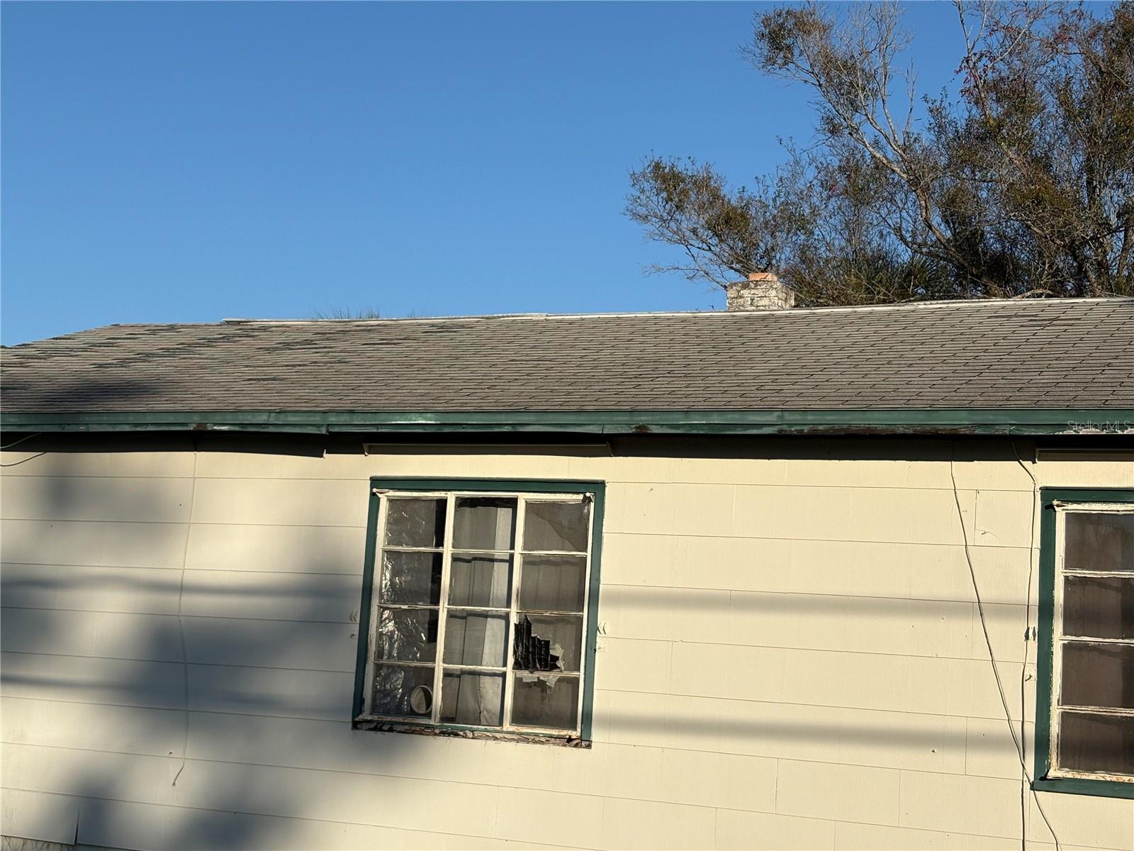 TB8456033 Property Photo