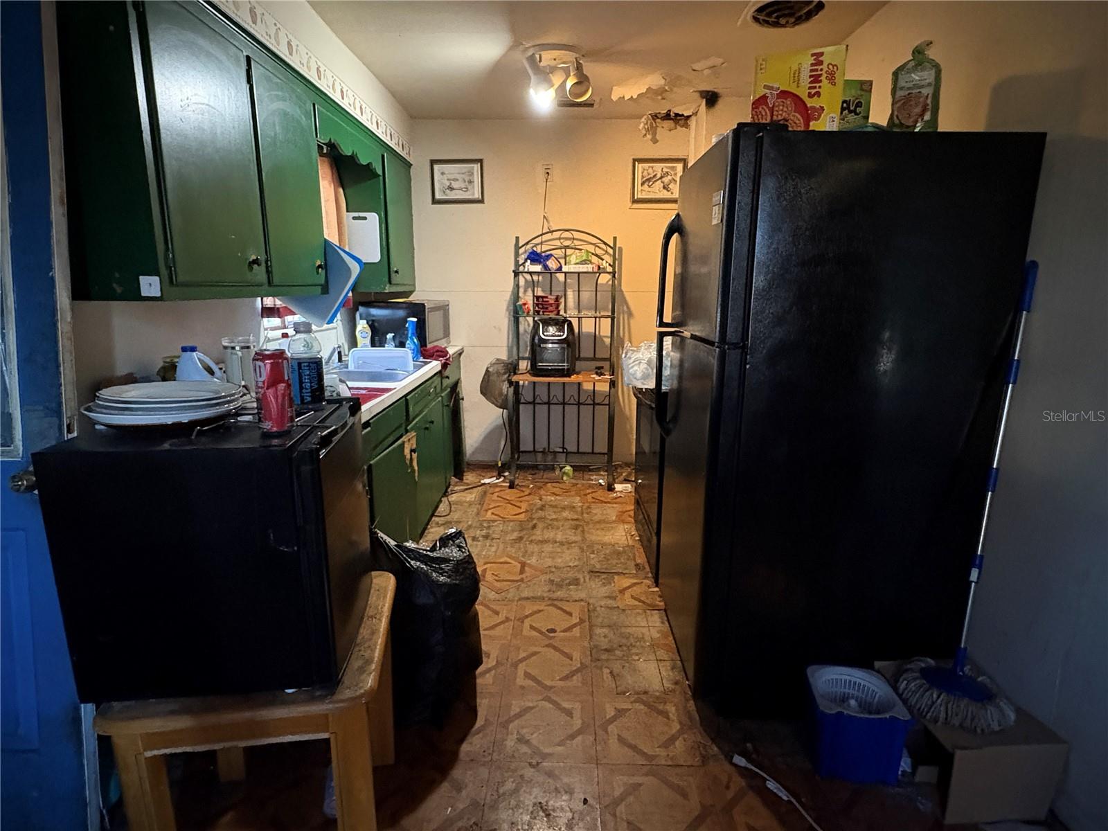 TB8456033 Property Photo