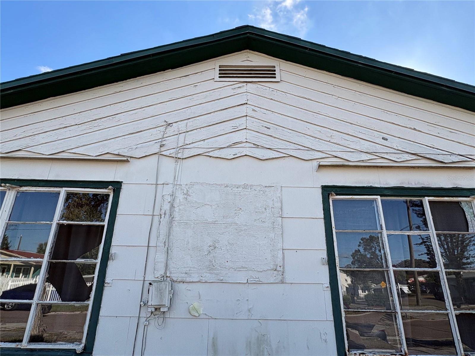 TB8456033 Property Photo