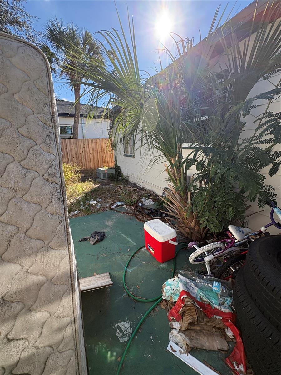 TB8456033 Property Photo