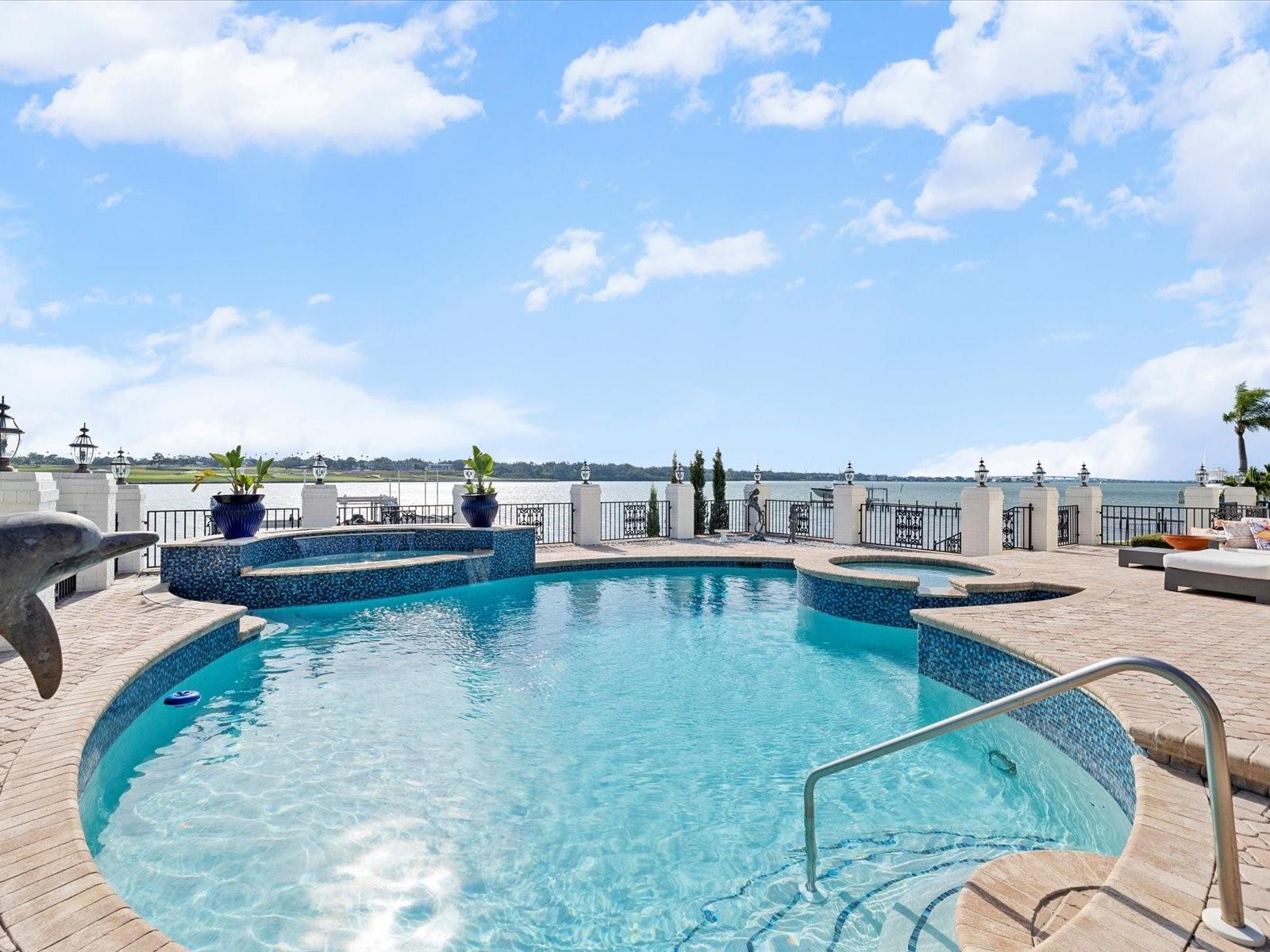 TB8456045 Property Photo