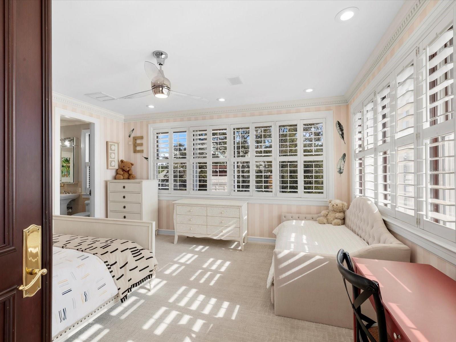 TB8456045 Property Photo