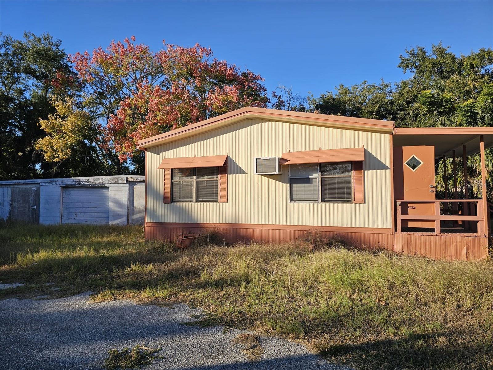 TB8456047 Property Photo