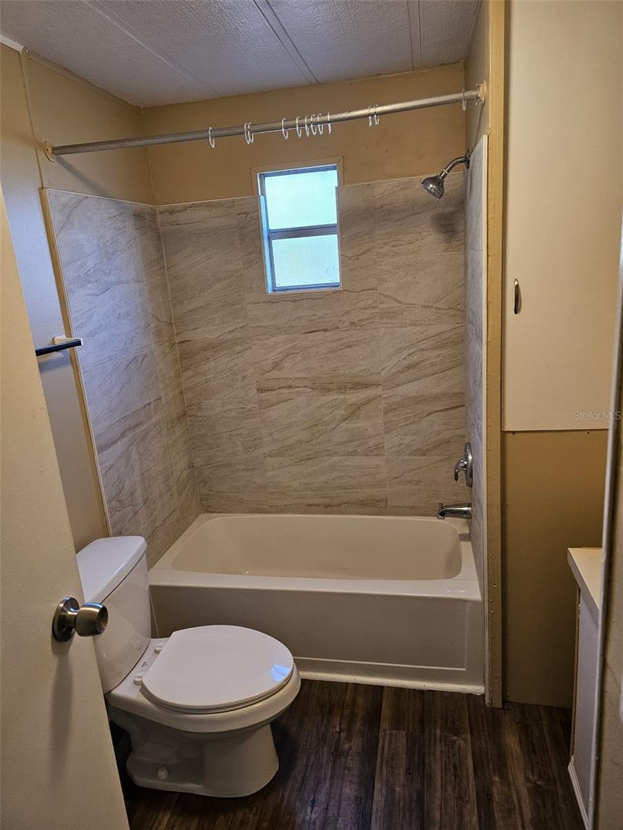 TB8456047 Property Photo