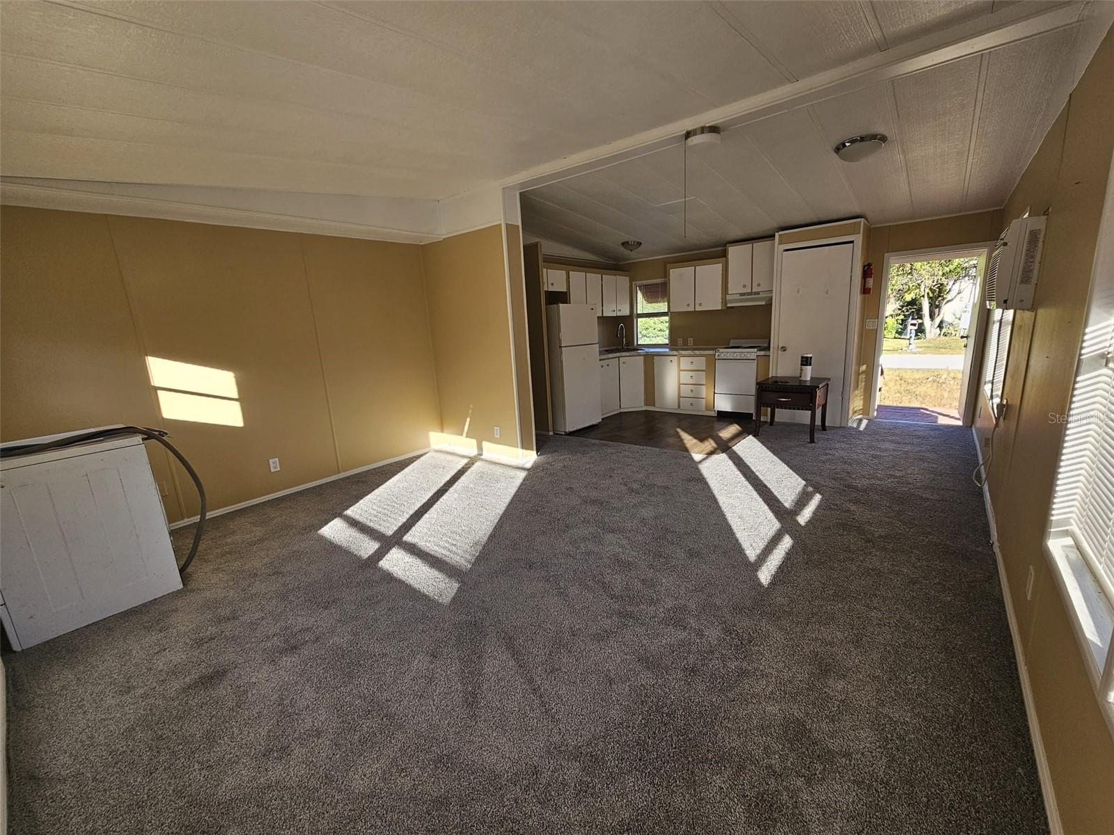 TB8456047 Property Photo