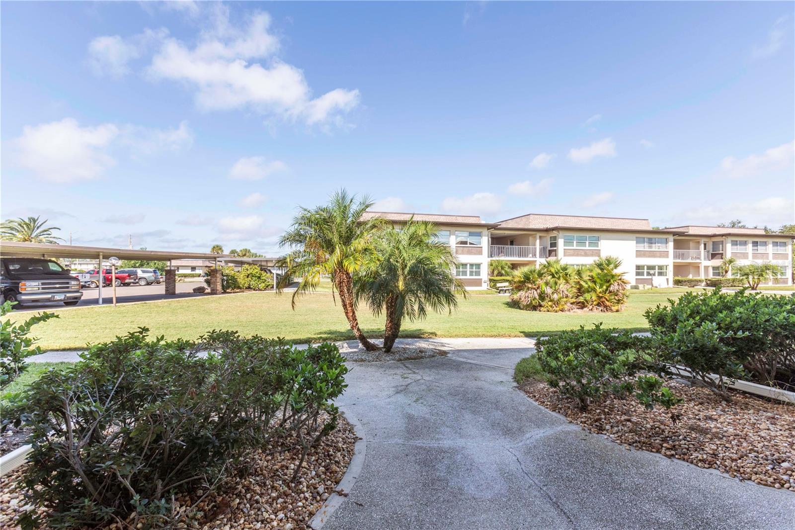 W7881392 Property Photo