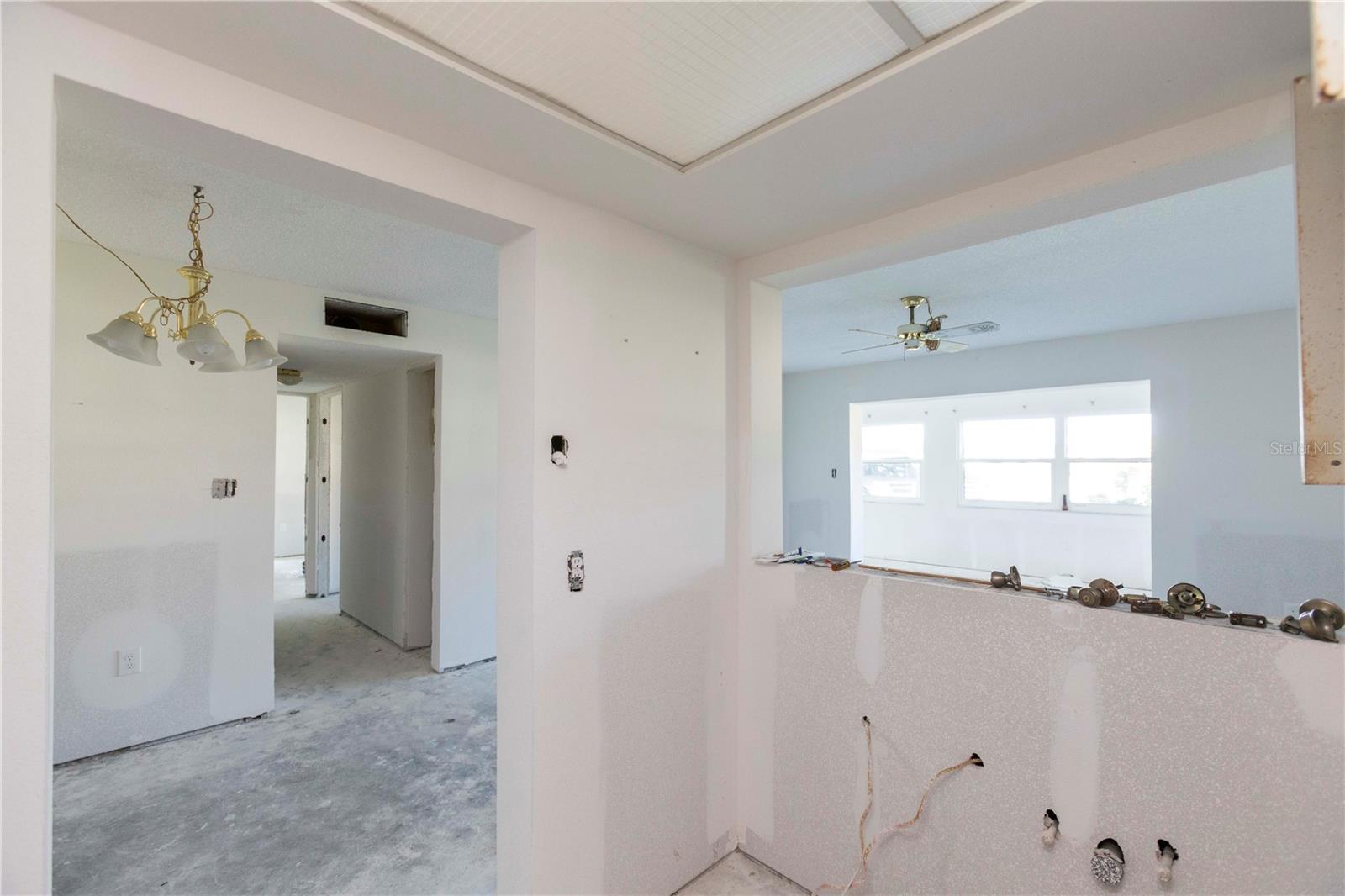 W7881392 Property Photo