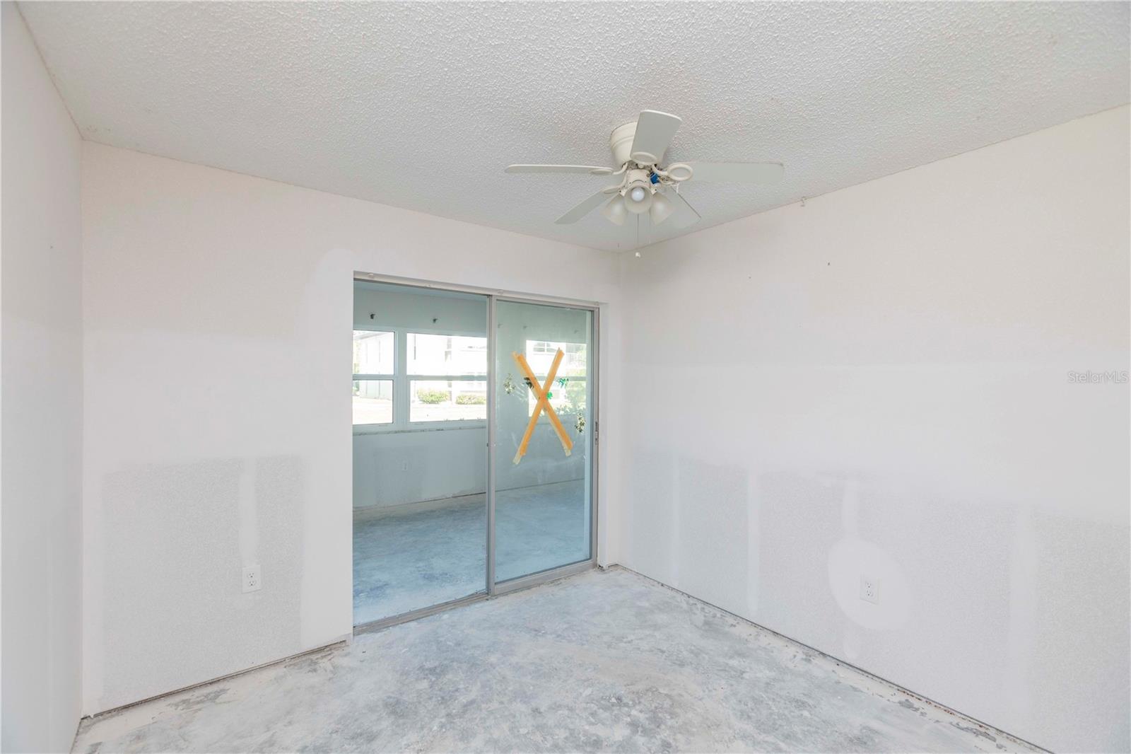 W7881392 Property Photo