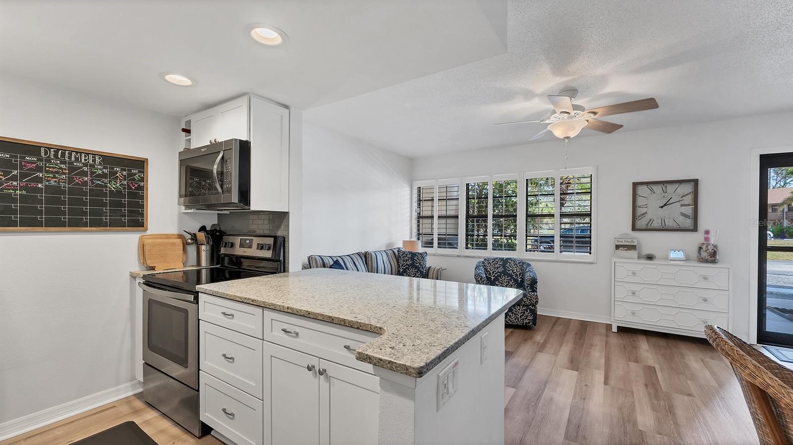 D6145186 Property Photo