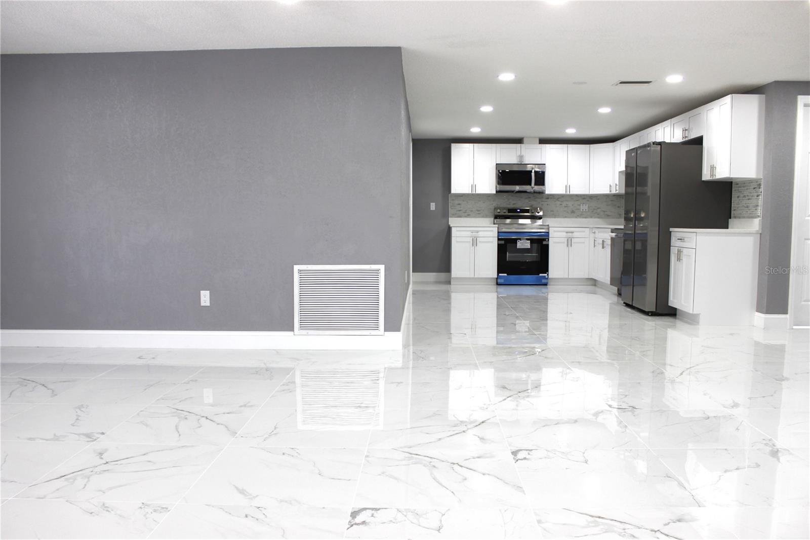 DINING KITCHEN IN THE BACK