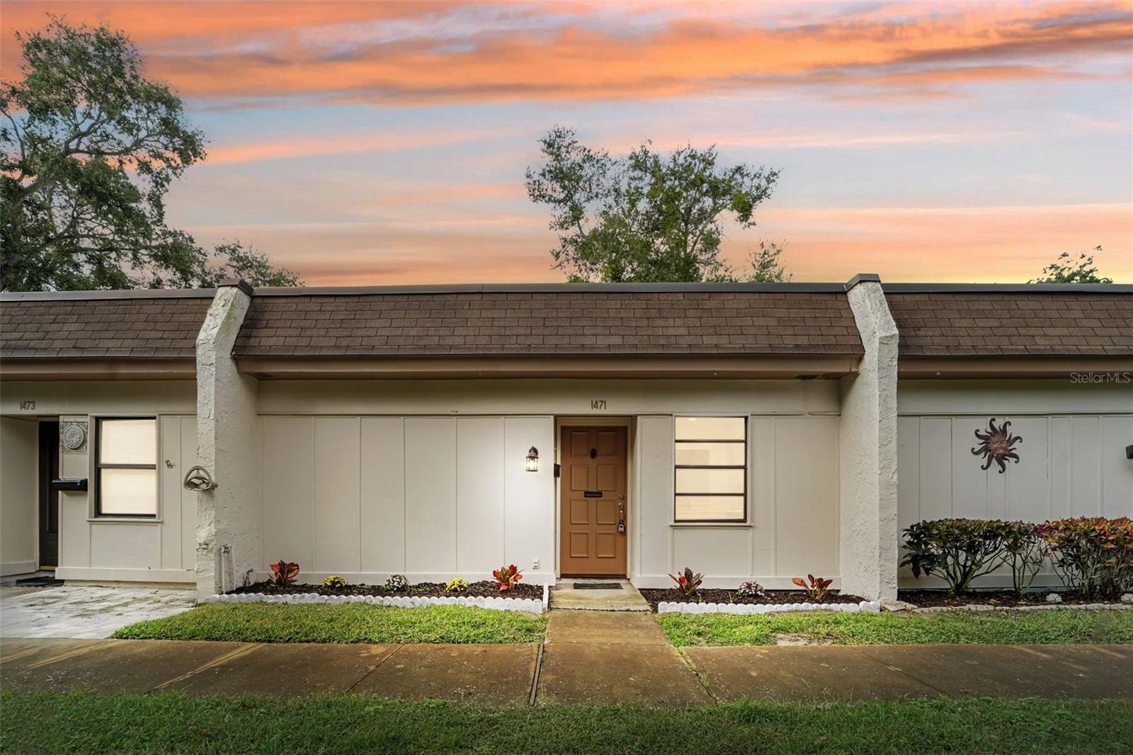 TB8456187 Property Photo